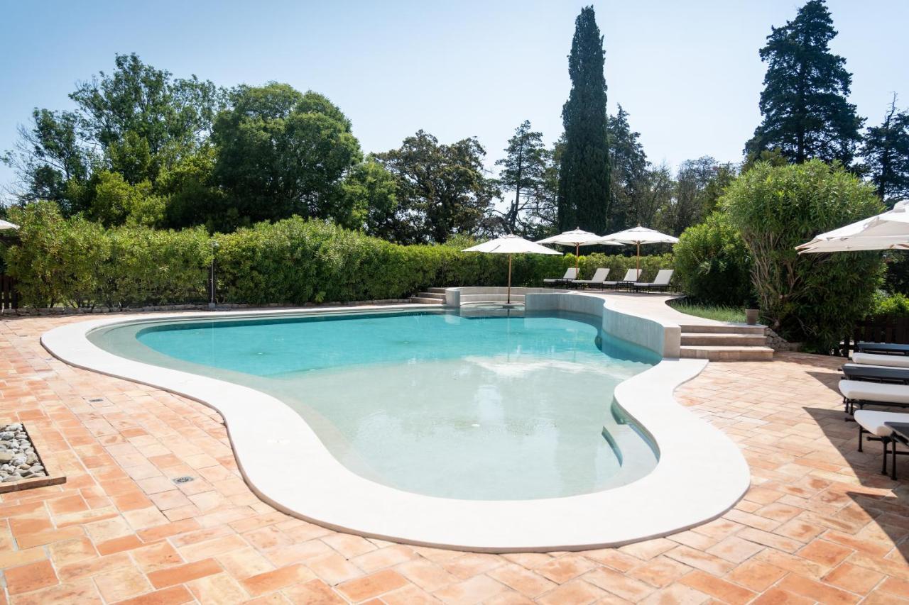 Chateau Les Crostes Lodge