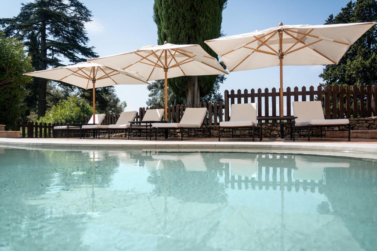 Chateau Les Crostes Lodge *